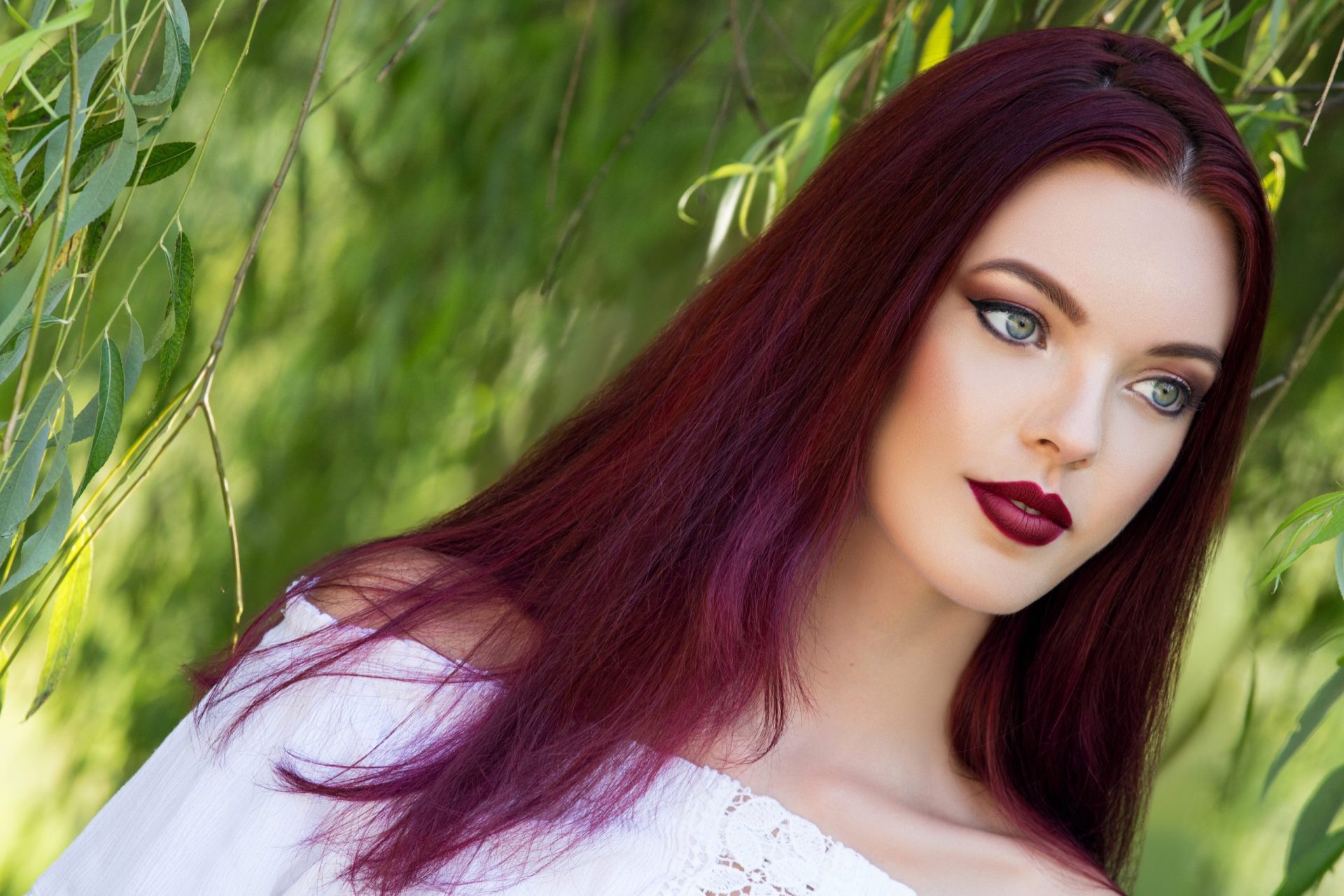 Eleganza-Burgundy